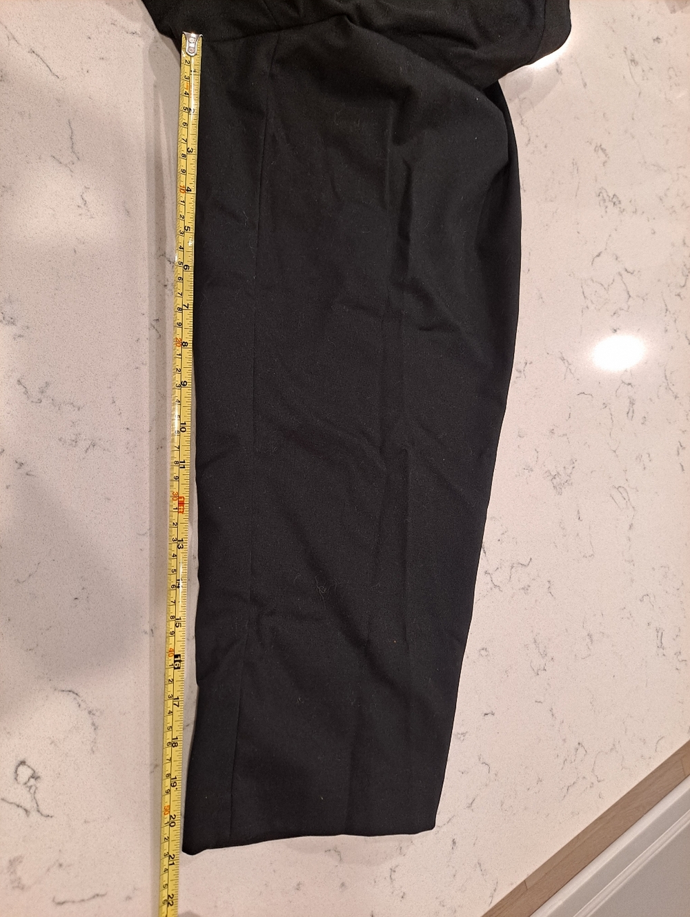 BUNDLE 3 for $10 Rafaella Curvy Black Capris - Picture 7 of 7
